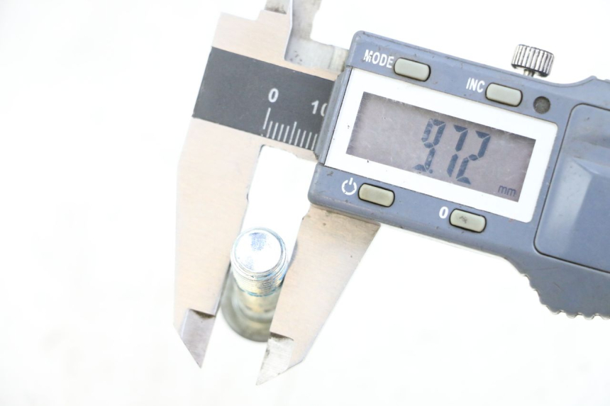 photo de BREMSSCHEIBENSCHRAUBE YAMAHA BW'S 50 (2004 - 2017) - Zoom auf Gebrauchszustand