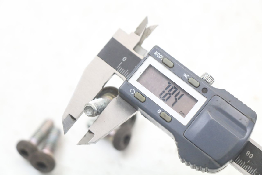 photo de BREMSSCHEIBENSCHRAUBE YAMAHA BW'S BWS 125 (2010 - 2013) - Technische Nahaufnahme