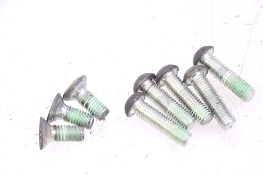 photo de BREMSSCHEIBENSCHRAUBE PEUGEOT CITYSTAR 50 (2013 - 2017) - Detailansicht des Bauteils