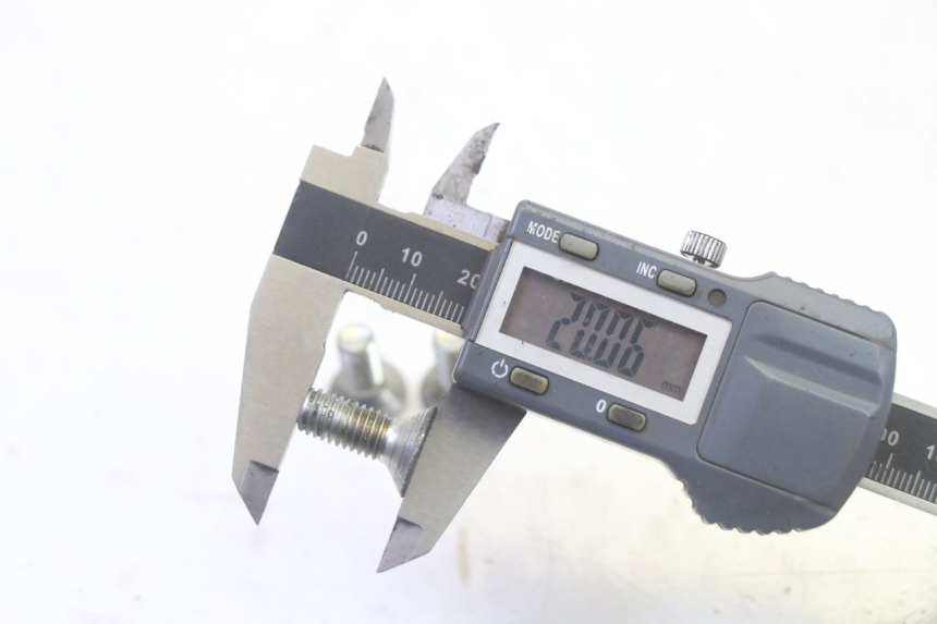 photo de BREMSSCHEIBENSCHRAUBE PEUGEOT CITYSTAR 50 (2013 - 2017) - Alternative Perspektive