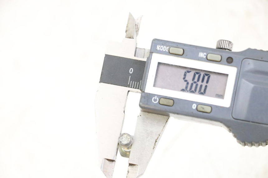 photo de BREMSSCHEIBENSCHRAUBE HONDA CRF R 250 (2020 - 2021) - Zoom auf Gebrauchszustand