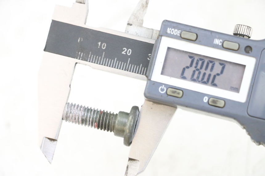 photo de BREMSSCHEIBENBEFESTIGUNGSSCHRAUBE SYM CROX 4T 50 (2016 - 2023) - Detailansicht des Bauteils