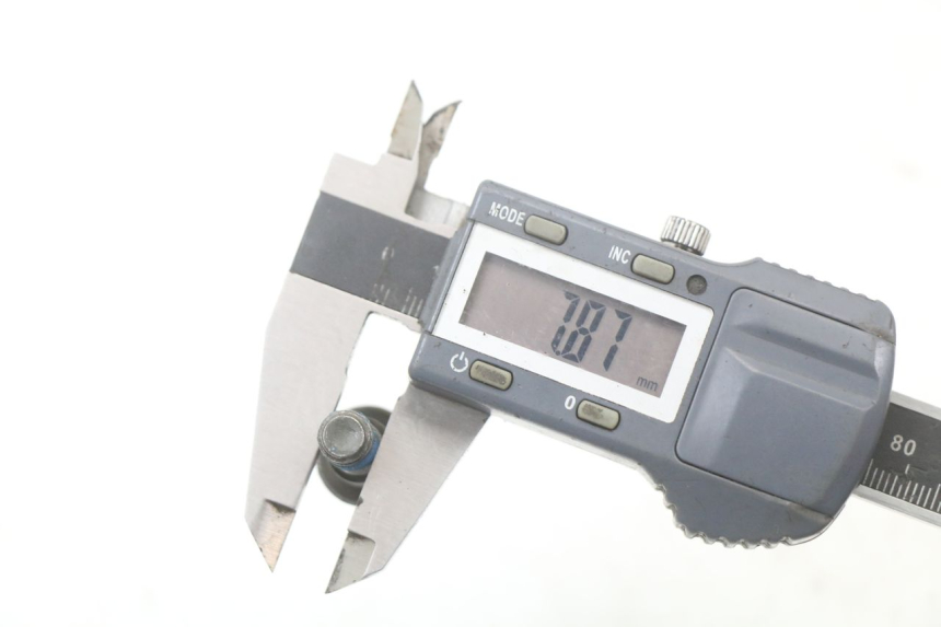 photo de BREMSSCHEIBENBOLZEN KYMCO DINK STREET ABS 125 (2011 - 2018) - Technische Nahaufnahme