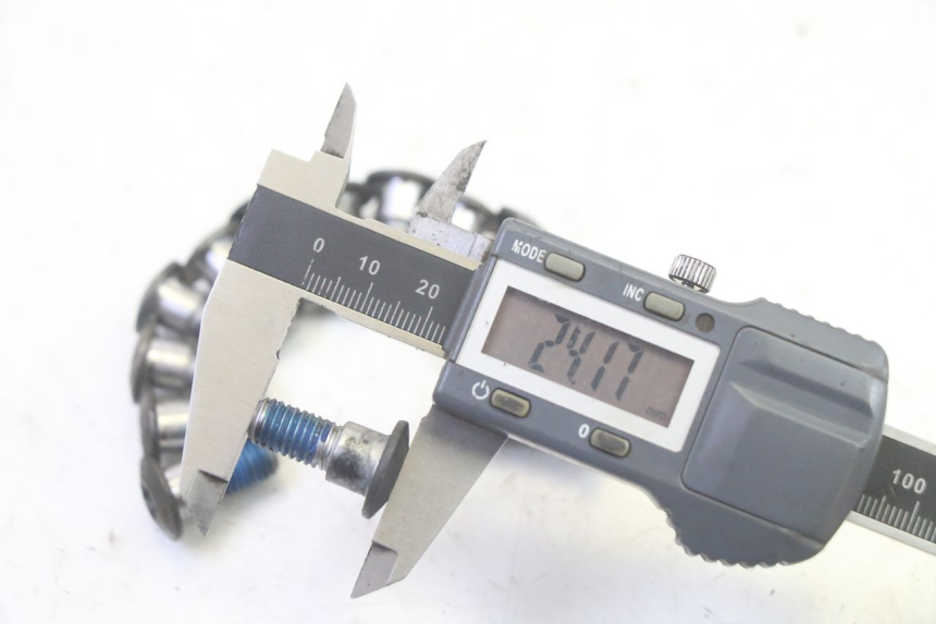 photo de BREMSSCHEIBENSCHRAUBE SUZUKI DL V STROM 1000 (2002 - 2007) - Detailansicht des Bauteils