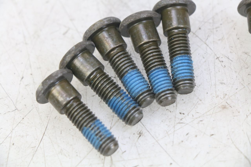 photo de BREMSSCHEIBENBEFESTIGUNGSSCHRAUBE KYMCO DOWNTOWN ABS 125 (2015 - 2017) - Technische Nahaufnahme