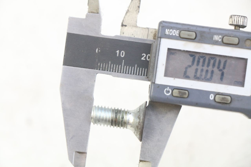 photo de BREMSSCHEIBENBEFESTIGUNGSSCHRAUBE PEUGEOT ELYSEO 125 (1999 - 2004) - Detailansicht des Bauteils