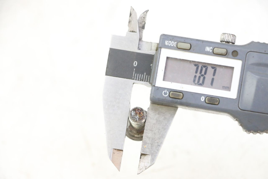 photo de BREMSSCHEIBENSCHRAUBE PEUGEOT ELYSTAR 50 (2002 - 2014) - Detailansicht des Bauteils