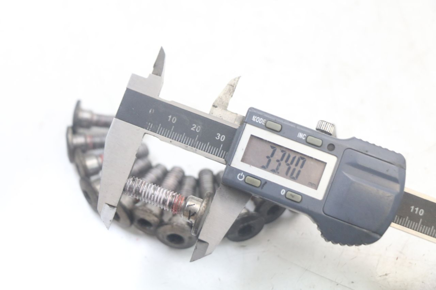 photo de BREMSSCHEIBENSCHRAUBE KAWASAKI ER-6 ER6 N 650 (2012 - 2016) - Alternative Perspektive