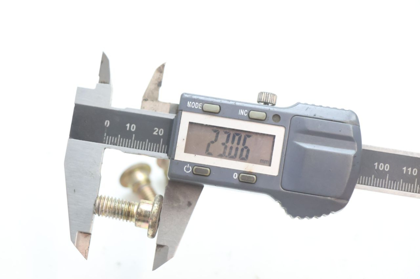 photo de BREMSSCHEIBENSCHRAUBE KEEWAY F-ACT NAKED 50 (2009 - 2014) - Alternative Perspektive