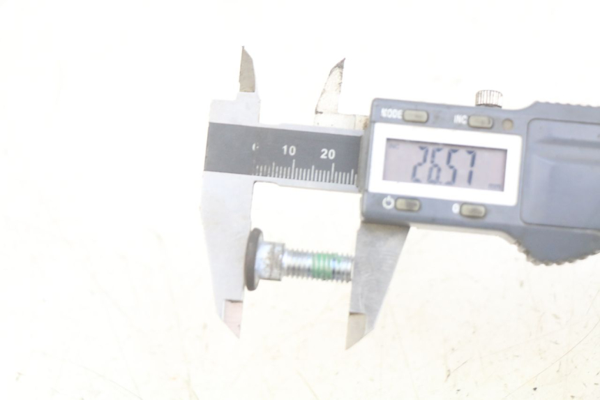 photo de BREMSSCHEIBENBEFESTIGUNGSSCHRAUBE HONDA FES PANTHEON 125 (2003 - 2007) - Detailansicht des Bauteils