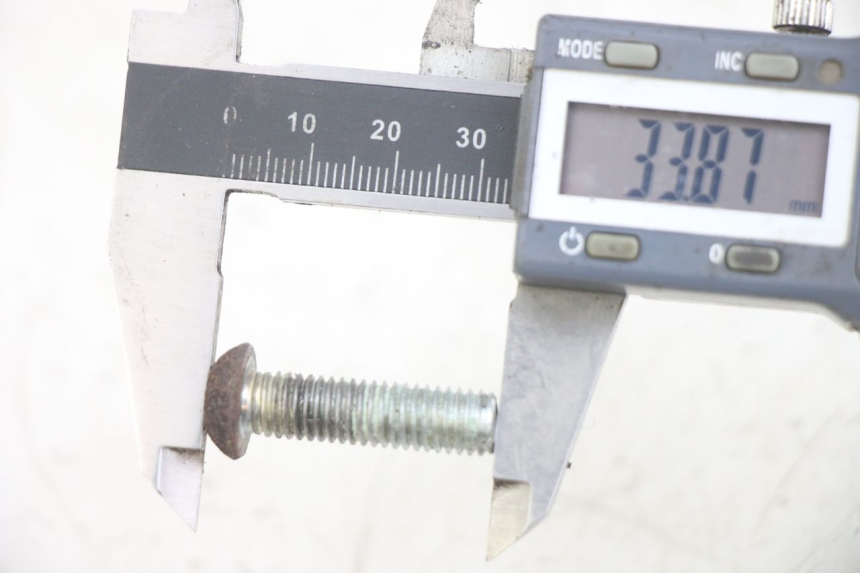 photo de BREMSSCHEIBENSCHRAUBE PEUGEOT GEOPOLIS RS 125 (2007 - 2009) - Zoom auf Gebrauchszustand