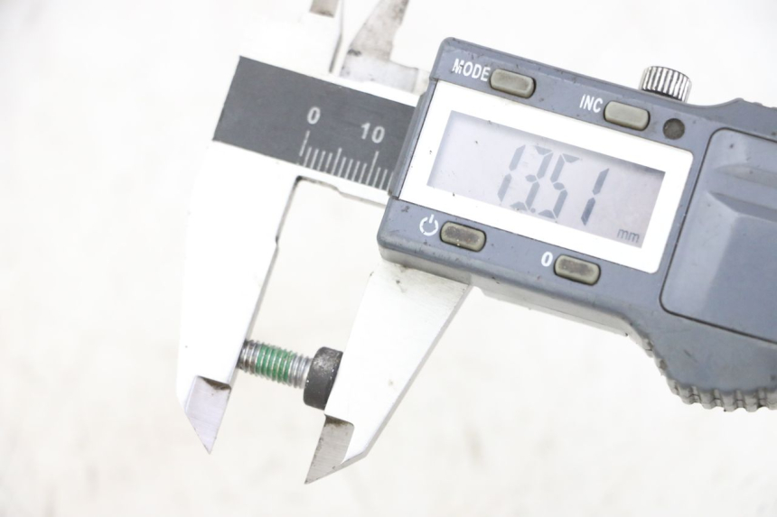 photo de BREMSSCHEIBENSCHRAUBE HONDA FORZA 125 (2021 - 2025) - Zoom auf Gebrauchszustand