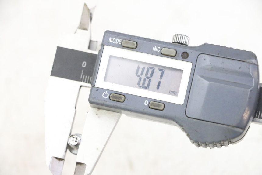 photo de BREMSSCHEIBENSCHRAUBE HONDA FORZA 125 (2021 - 2025) - Alternative Perspektive