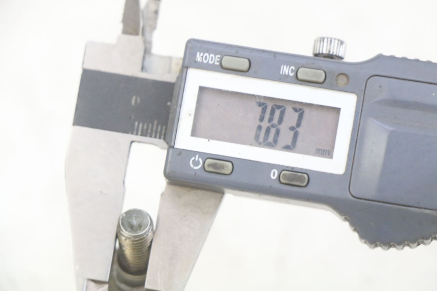 photo de BREMSSCHEIBENBEFESTIGUNGSSCHRAUBE SYM JET SPORT XR 50 (2006 - 2015) - Zoom auf Gebrauchszustand