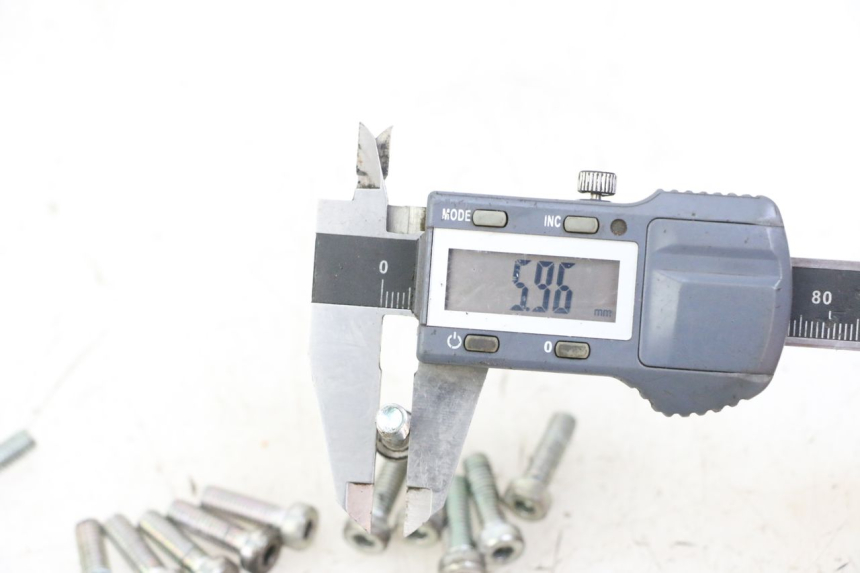 photo de BREMSSCHEIBENSCHRAUBE KEEWAY K-LIGHT KLIGHT 125 (2018 - 2025) - Alternative Perspektive