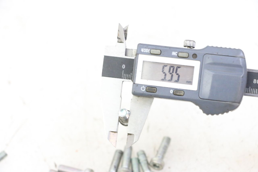 photo de BREMSSCHEIBENSCHRAUBE KEEWAY K-LIGHT KLIGHT 125 (2018 - 2025) - Technische Nahaufnahme