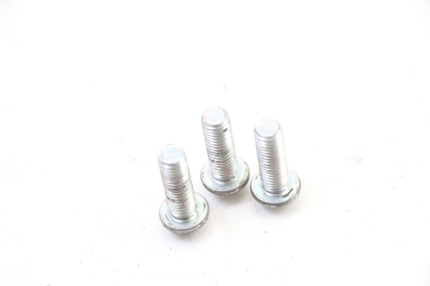 photo de BREMSSCHEIBENSCHRAUBE PEUGEOT KISBEE 2T 50 (2018 - 2022) - Zoom auf Gebrauchszustand