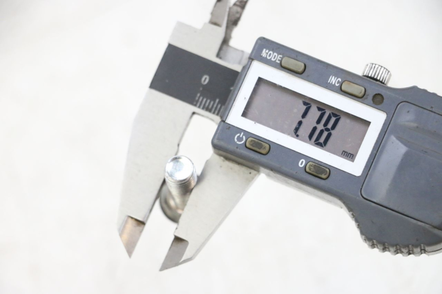 photo de BREMSSCHEIBENBOLZEN PEUGEOT KISBEE 4T 50 (2010 - 2017) - Detailansicht des Bauteils