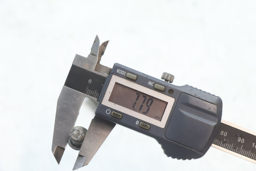 photo de BREMSSCHEIBENBOLZEN PEUGEOT KISBEE 4T 50 (2010 - 2017) - Technische Nahaufnahme