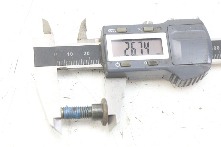 photo de BREMSSCHEIBENSCHRAUBE KYMCO LIKE 4T 50 (2009 - 2018) - Zoom auf Gebrauchszustand