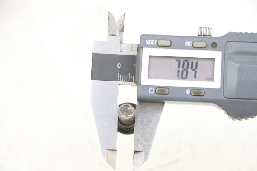 photo de BREMSSCHEIBENSCHRAUBE KYMCO LIKE 125 (2009 - 2016) - Alternative Perspektive