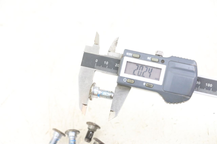 photo de BREMSSCHEIBENSCHRAUBE MASAI XL 50 (2012 - 2019) - Alternative Perspektive