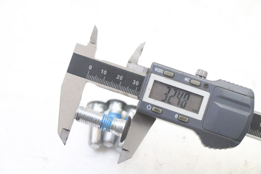 photo de BREMSSCHEIBENSCHRAUBE MBK BOOSTER SPIRIT NAKED 50 (2004 - 2017) - Alternative Perspektive