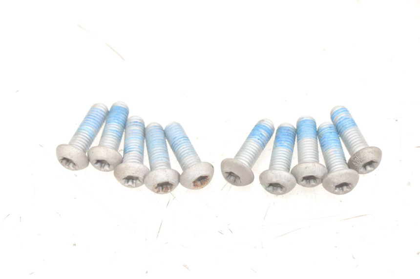 photo de BREMSSCHEIBENBOLZEN PIAGGIO MEDLEY 125 (2016 - 2023) - Zoom auf Gebrauchszustand