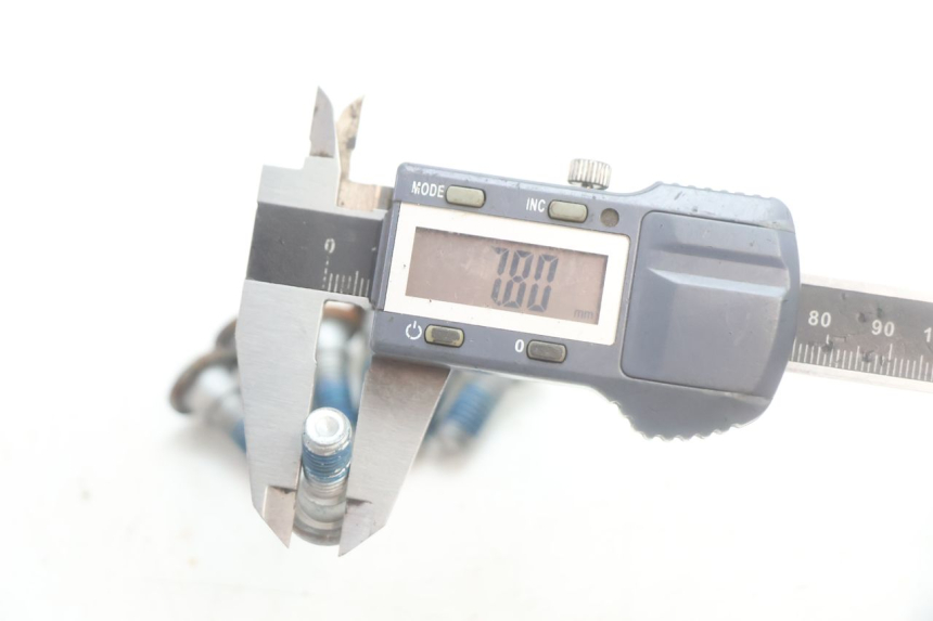 photo de BREMSSCHEIBENSCHRAUBE PIAGGIO MP3 HPE 530 (2022 - 2026) - Technische Nahaufnahme
