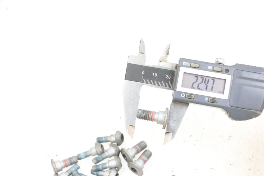 photo de BREMSSCHEIBENSCHRAUBE YAMAHA MT-07 MT07 ABS 700 (2018 - 2020) - Technische Nahaufnahme