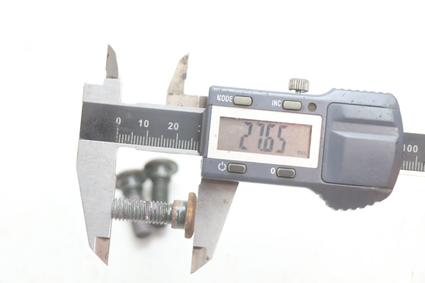 photo de BREMSSCHEIBENSCHRAUBE IMF INDUSTRIE NEW PACH 2T 50 (2014 - 2020) - Zoom auf Gebrauchszustand