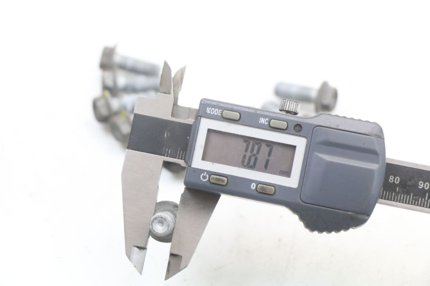 photo de BREMSSCHEIBENSCHRAUBE MOTO GUZZI NORGE 8V GT 1200 (2011 - 2016) - Technische Nahaufnahme