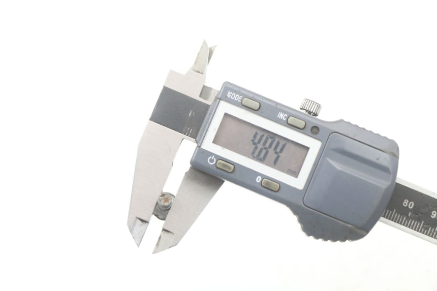 photo de BREMSSCHEIBENSCHRAUBE MOTO GUZZI NORGE 8V GT 1200 (2011 - 2016) - Oberflächenzustand und Material