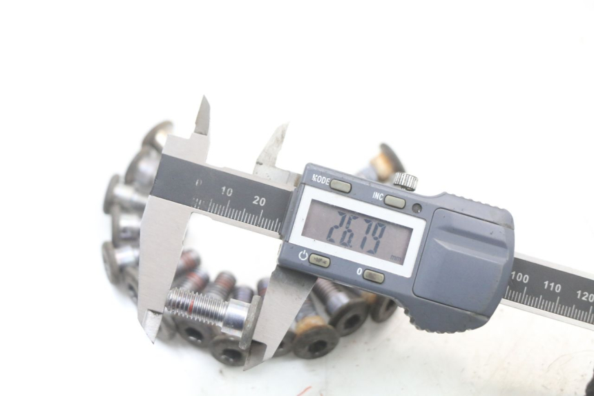 photo de BREMSSCHEIBENBEFESTIGUNGSSCHRAUBE HONDA NTV DEAUVILLE 650 (1998 - 2001) - Alternative Perspektive