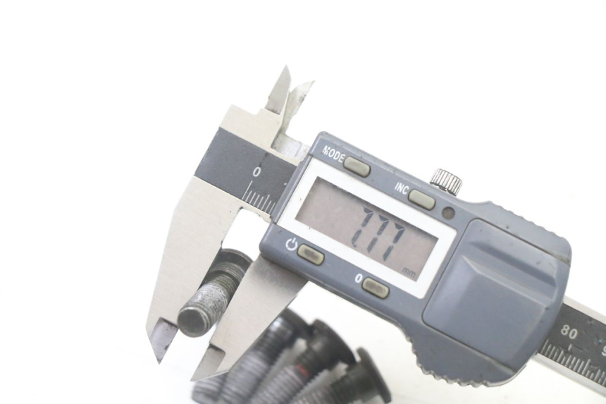 photo de BREMSSCHEIBENSCHRAUBE SYM ORBIT III 3 4T 50 (2021 - 2025) - Technische Nahaufnahme