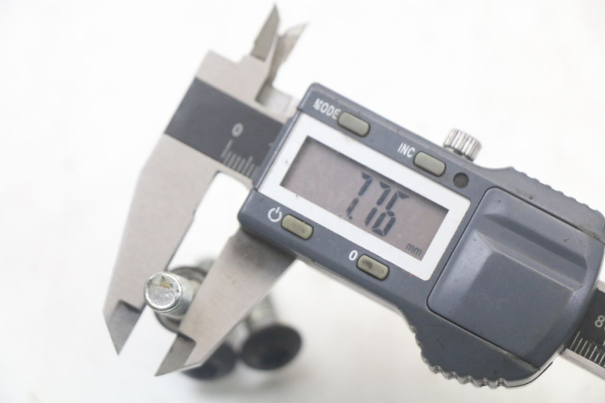 photo de BREMSSCHEIBENSCHRAUBE PEUGEOT KISBEE 2T 50 (2010 - 2017) - Technische Nahaufnahme