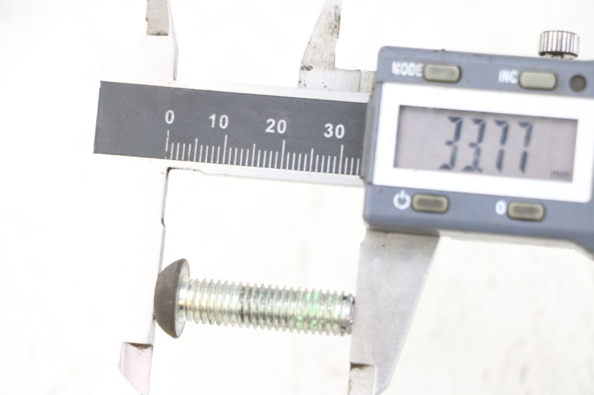 photo de BREMSSCHEIBENSCHRAUBE PEUGEOT SATELIS 125 (2013 - 2018) - Detailansicht des Bauteils