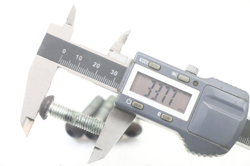 photo de BREMSSCHEIBENSCHRAUBE PEUGEOT SATELIS COMPRESSOR K15 125 (2006 - 2009) - Zoom auf Gebrauchszustand