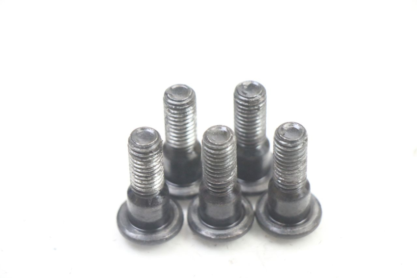 photo de BREMSSCHEIBENSCHRAUBE PEUGEOT TWEET 4T 50 (2023 - 2025) - Zoom auf Gebrauchszustand