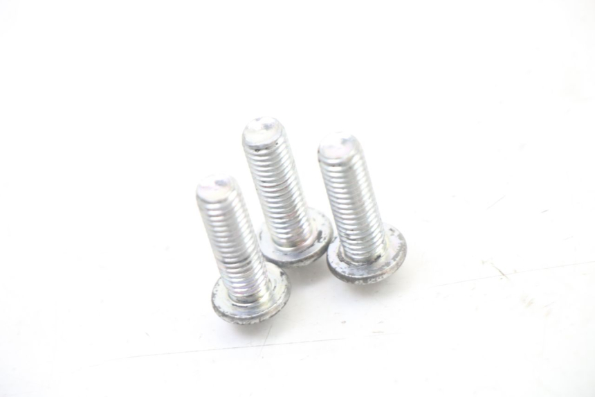 photo de BREMSSCHEIBENSCHRAUBE PEUGEOT VIVACITY 125 (2010 - 2017) - Zoom auf Gebrauchszustand