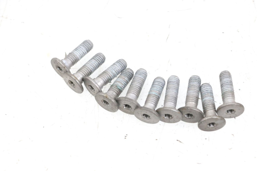 photo de BREMSSCHEIBENSCHRAUBE BMW R GS 1250 (2021 - 2024) - Technische Nahaufnahme