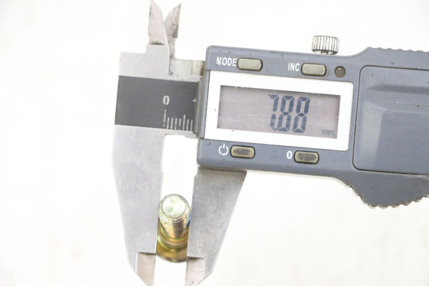 photo de BREMSSCHEIBENSCHRAUBE DAELIM S1 125 (2007 - 2016) - Zoom auf Gebrauchszustand