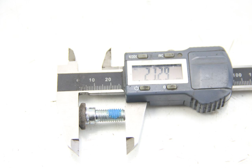 photo de BREMSSCHEIBENBEFESTIGUNGSSCHRAUBE DAELIM S3 125 (2010 - 2017) - Zoom auf Gebrauchszustand