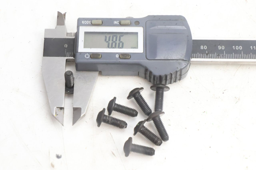 photo de BREMSSCHEIBENSCHRAUBE PEUGEOT SATELIS 125 (2013 - 2018) - Zoom auf Gebrauchszustand