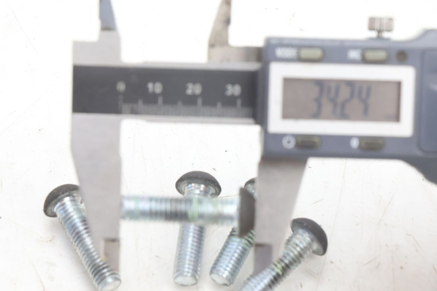 photo de BREMSSCHEIBENSCHRAUBE PEUGEOT SATELIS 125 (2013 - 2018) - Details der Befestigungspunkte