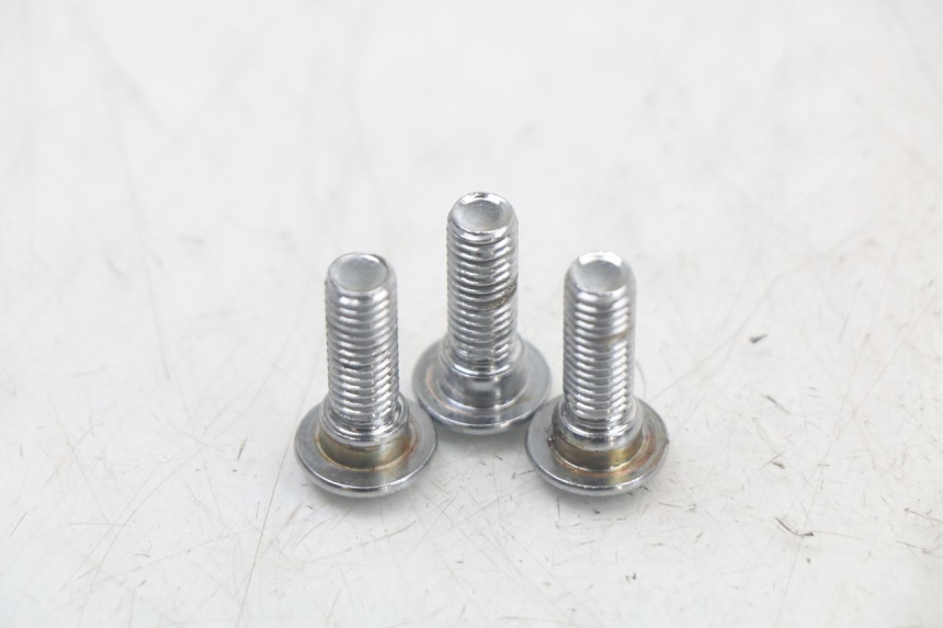 photo de BREMSSCHEIBENBOLZEN DERBI SENDA SM X-TREME 50 (2006 - 2010) - Alternative Perspektive