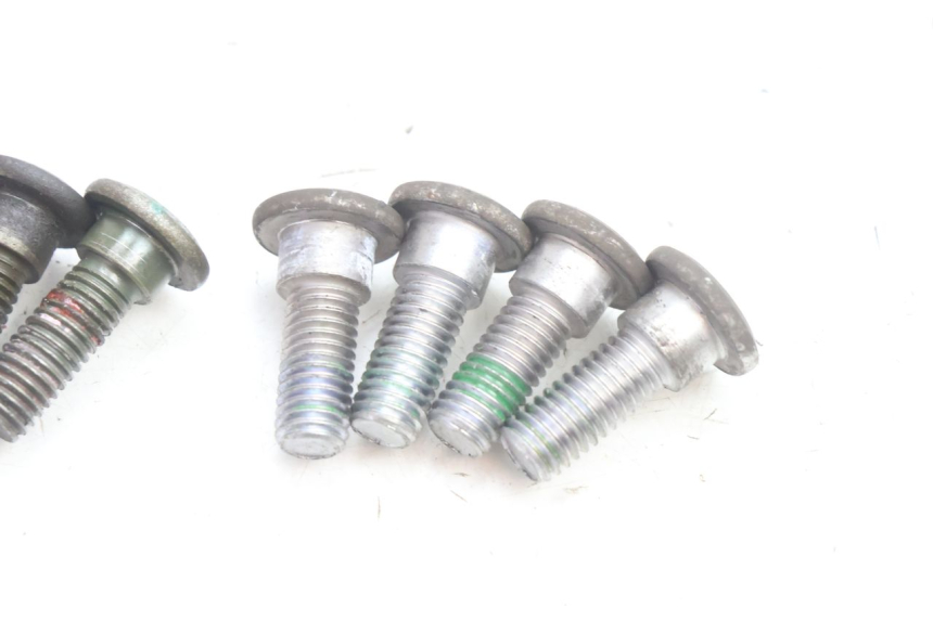 photo de BREMSSCHEIBENSCHRAUBE HONDA SH 125 (2001 - 2003) - Zoom auf Gebrauchszustand
