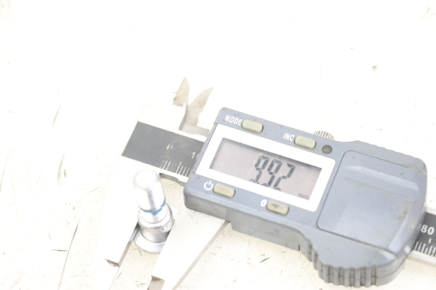 photo de BREMSSCHEIBENBOLZEN TRIUMPH SPEED TRIPLE T301 900 (1994 - 1996) - Zoom auf Gebrauchszustand