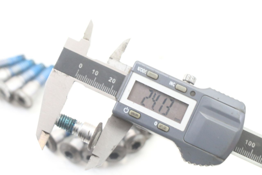 photo de BREMSSCHEIBENSCHRAUBE SUZUKI GSX F GSXF 650 (2007 - 2015) - Geprüftes Gebrauchtteil