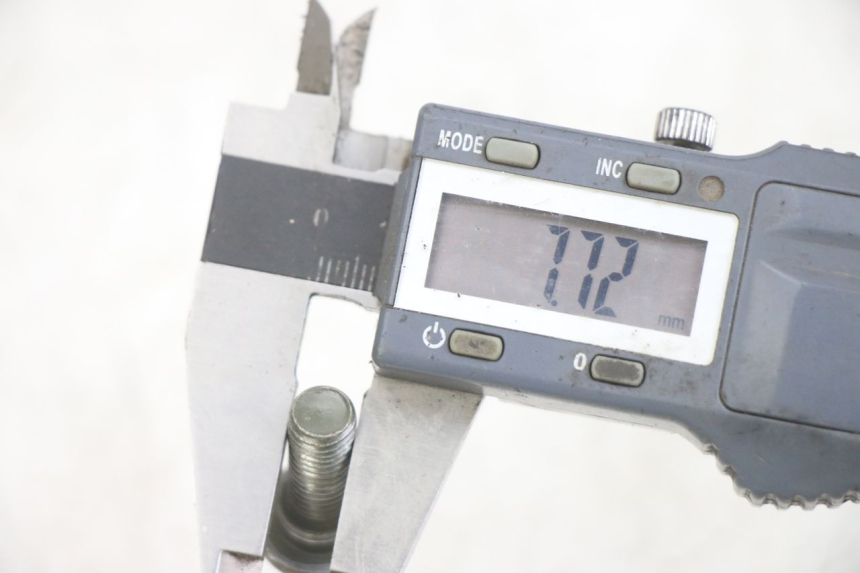 photo de BREMSSCHEIBENBEFESTIGUNGSSCHRAUBE PEUGEOT TWEET 4T 50 (2014 - 2019) - Detailansicht des Bauteils